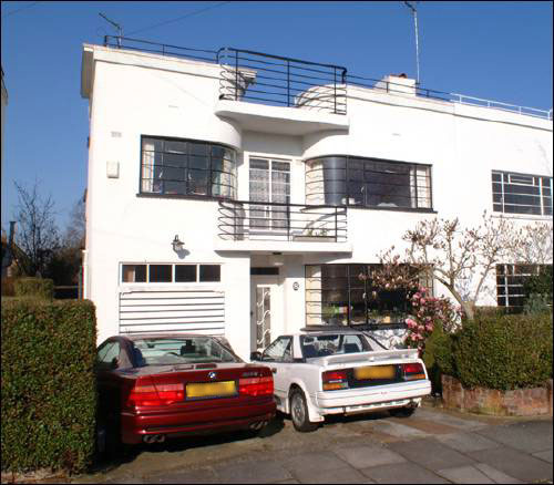 08 Lytton Close